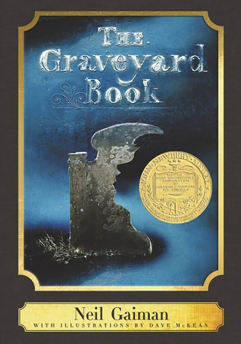 The Graveyard Book: A Harper Classic: A Newbery Award Winner